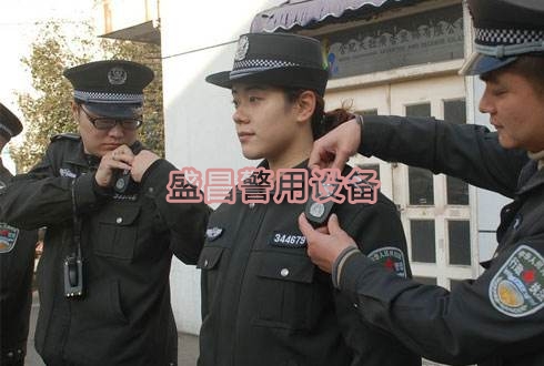 城管執(zhí)法難題破解執(zhí)法:執(zhí)法記錄儀城管執(zhí)法必備工具